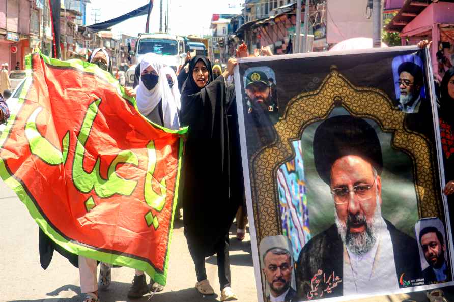 Shias in Kashmir mourn Irani Prez Raisi's death