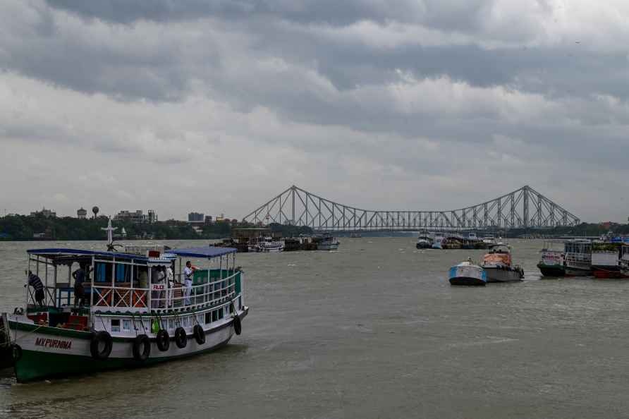 Preps ahead of cyclone Remal's landfall in Kolkata