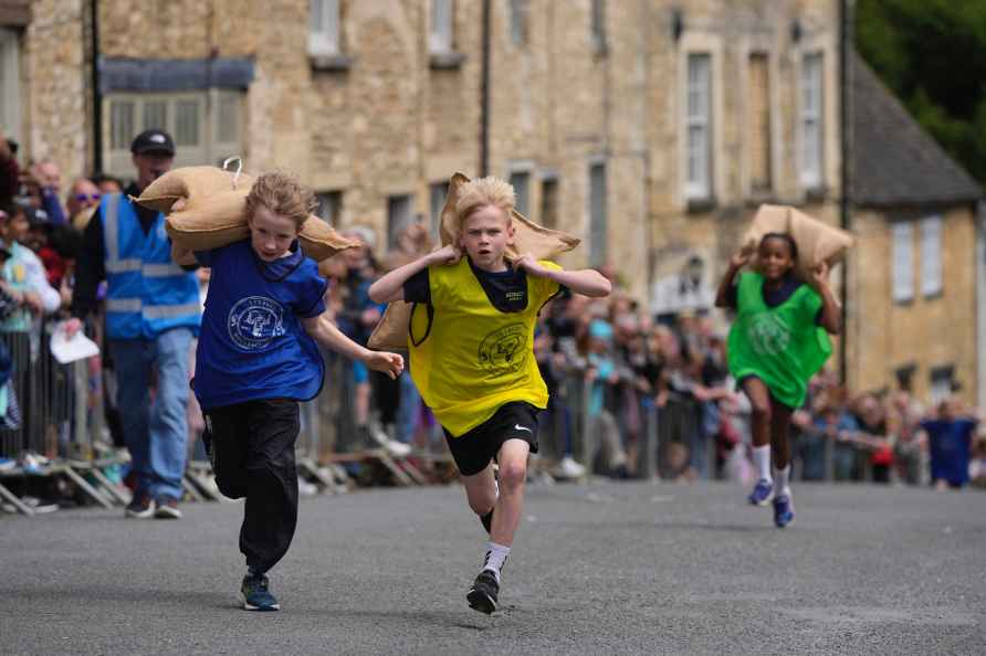 Tetbury Woolsack Races