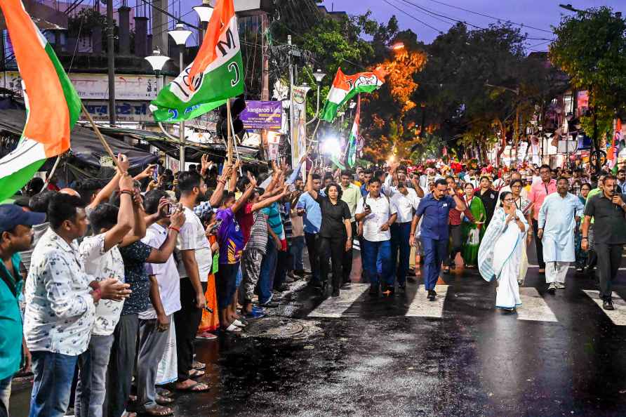 Mamata's roadshow in Kolkata