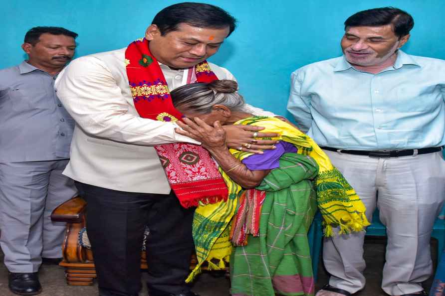 Sarbananda Sonowal meets Birubala Rabha's family