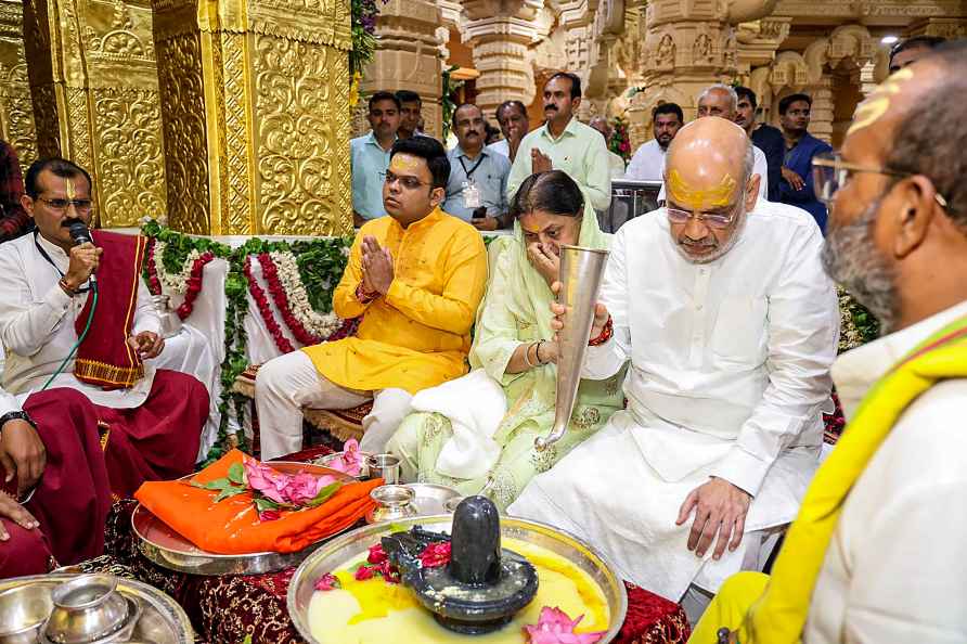 Amit Shah visits Somnath Temple in Gujarat