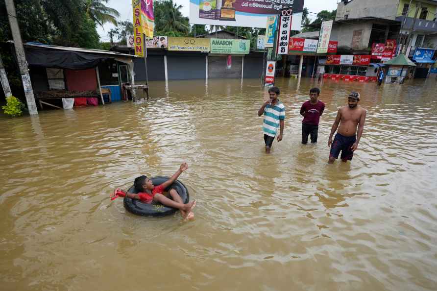 Flooded street in Biyagama