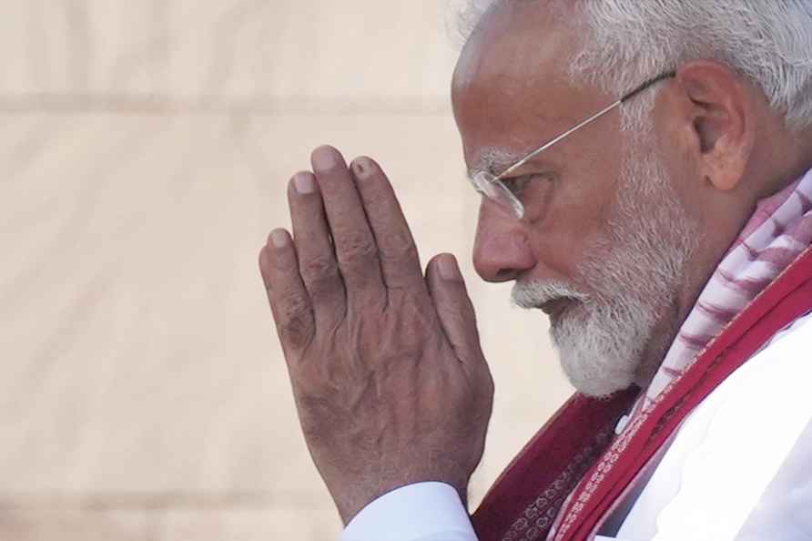 PM Modi visits National War Memorial