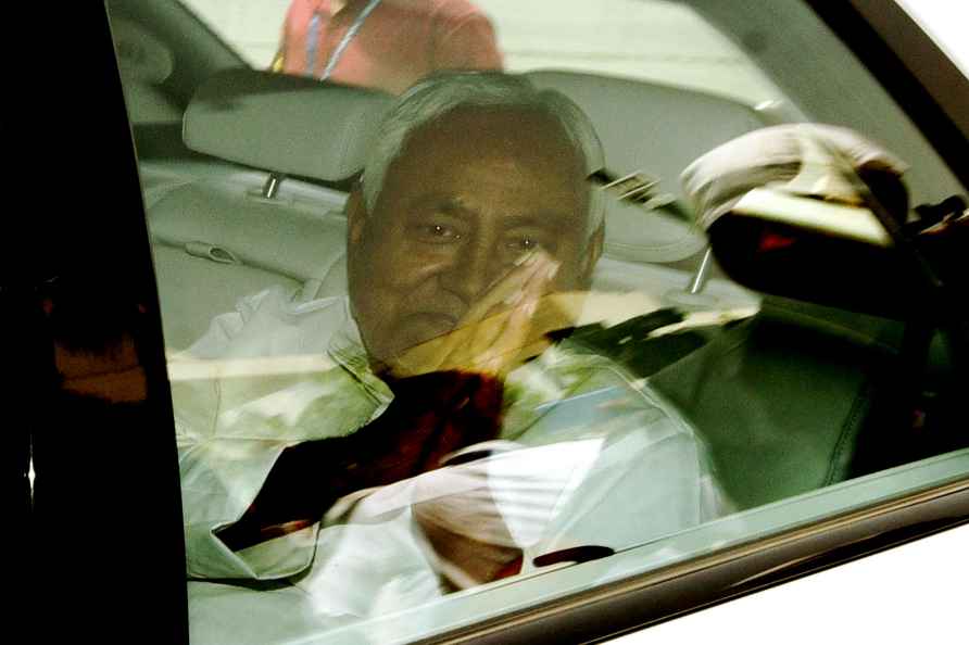 Nitish Kumar returns to Patna