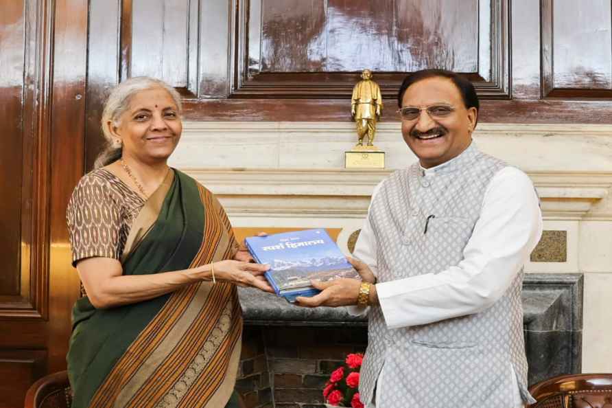 Ramesh Pokhriyal meets FM Sitharaman