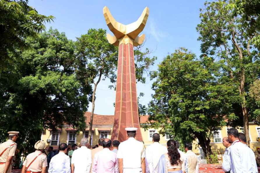 **EDS: IMAGE VIA @DrPramodPSawant** Panaji: Dignitaries at Azad ...