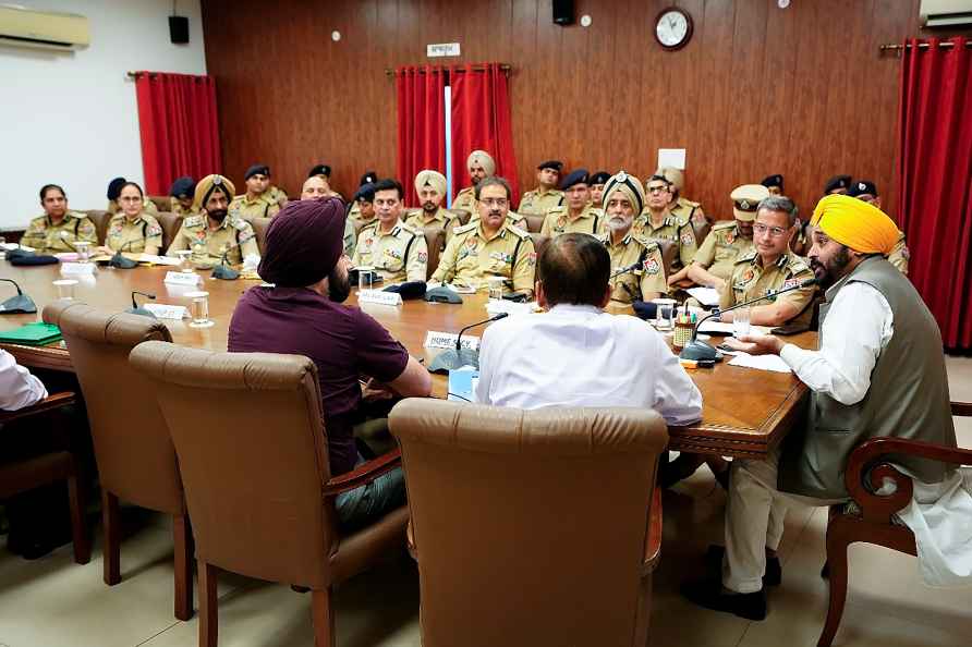 CM Bhagwant Mann chairs a meeting