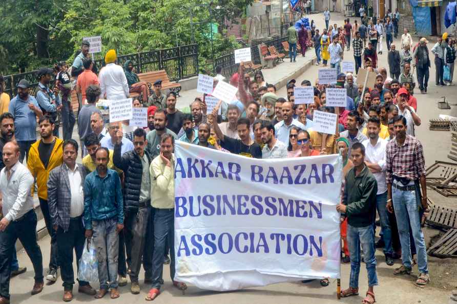 Lakkar Bazar Business association protest