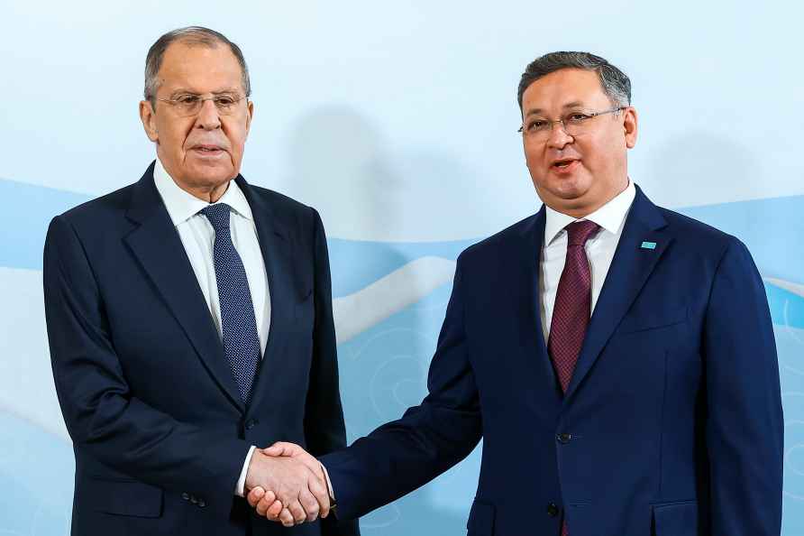 Sergey Lavrov, Murat Nurtleu