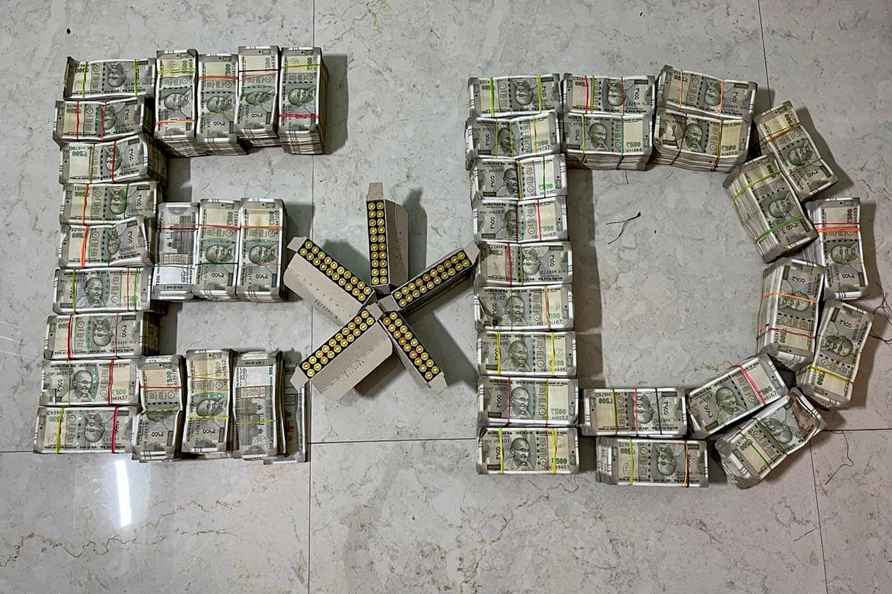 ED recovers cash and bullets in Ranchi