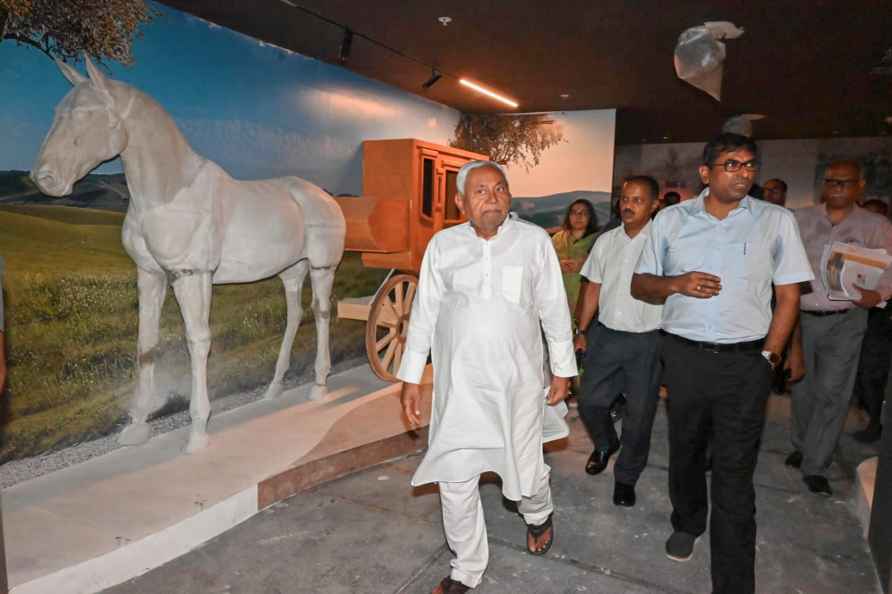 Nitish Kumar visits Bapu Tower in Patna