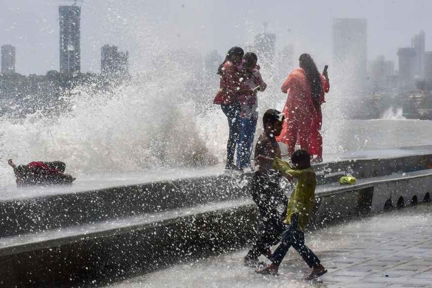 High Tide at Marine Drive in Mumbai