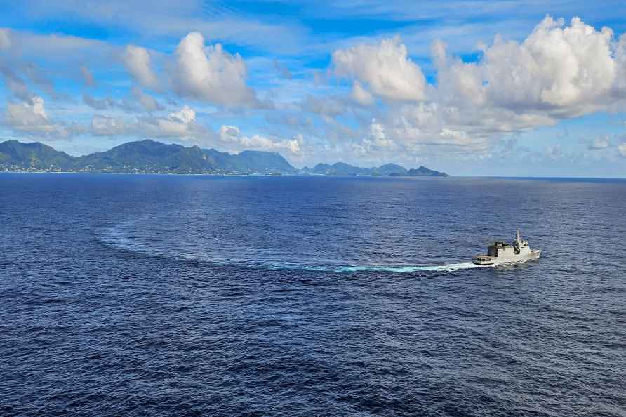 INS Sunayna visits Seychelles