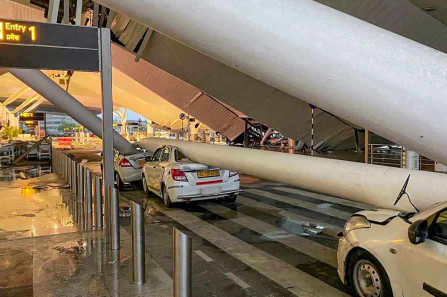 Delhi airport roof collapse