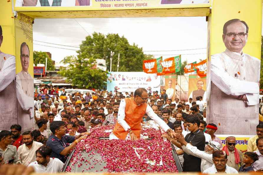 Shivraj Singh Chouhan during a road show