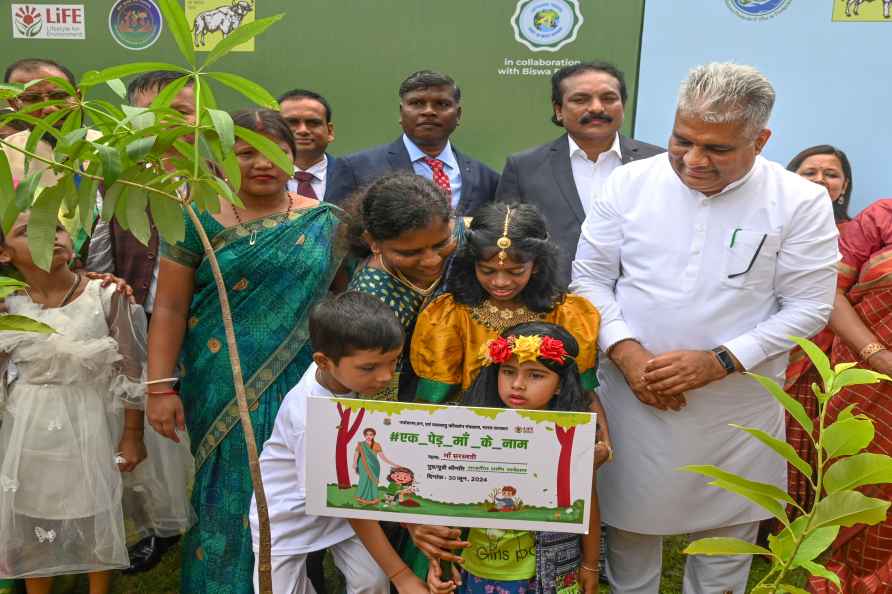 Bhupender Yadav at a Zoological Survey of India event