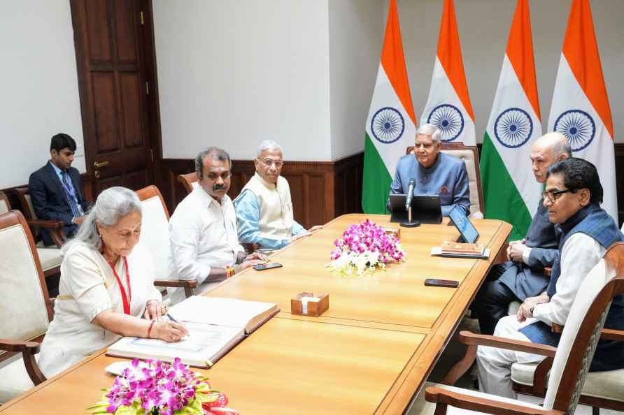 Jagdeep Dhankhar administers oath of Jaya Bachchan