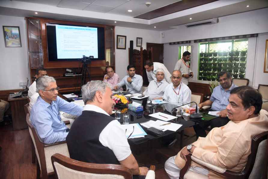 Nitin Gadkari with Rao Inderjit Singh