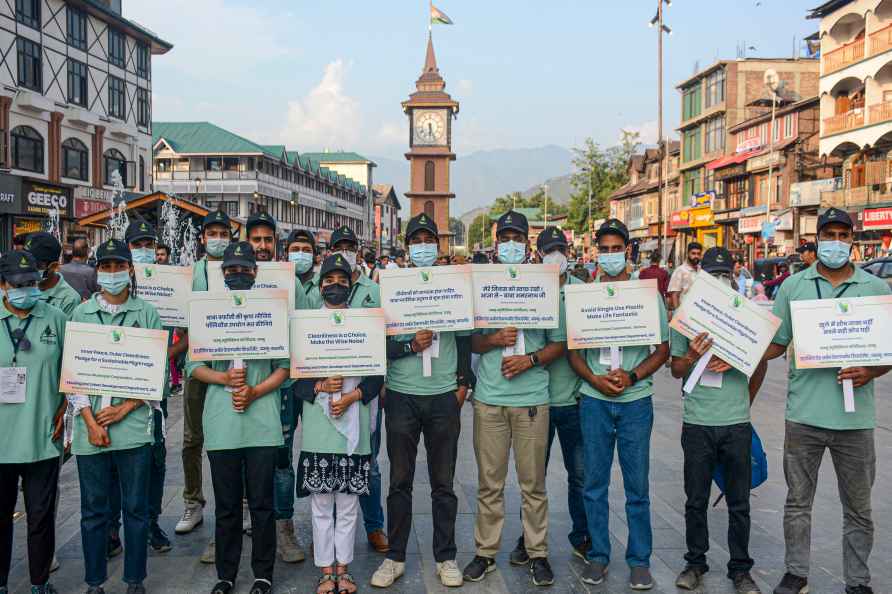 Tourists at Ghanta Ghar