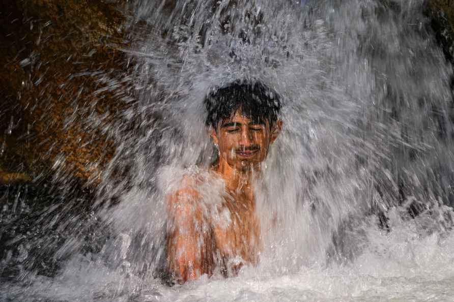 Weather: Heatwave in Jammu and Kashmir