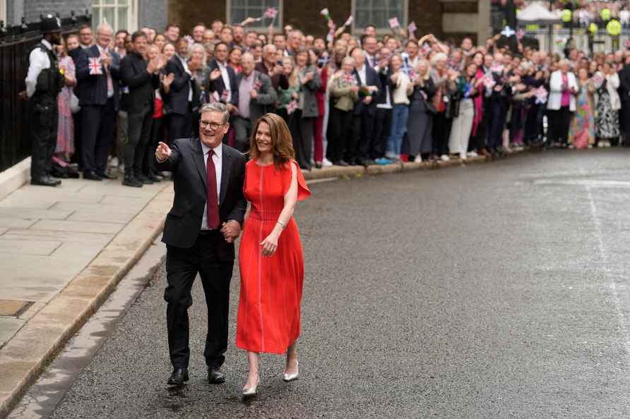 Starmer and his wife Victoria