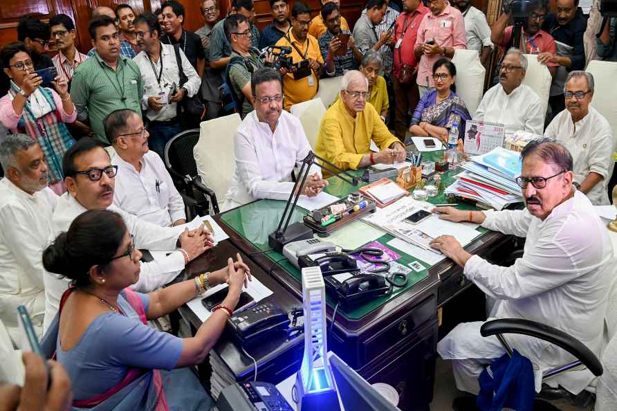 West Bengal Assembly Speaker conducts a meeting