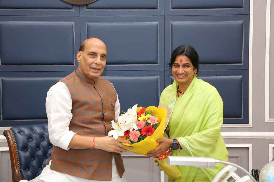 Rajnath Singh with Madhavi Latha