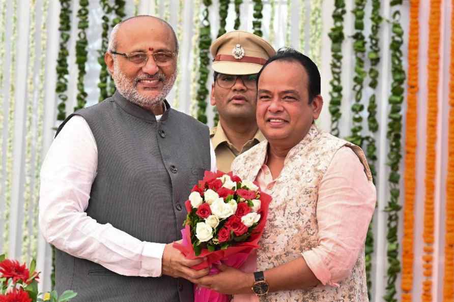 Irfan Ansari takes oath as minister in Ranchi