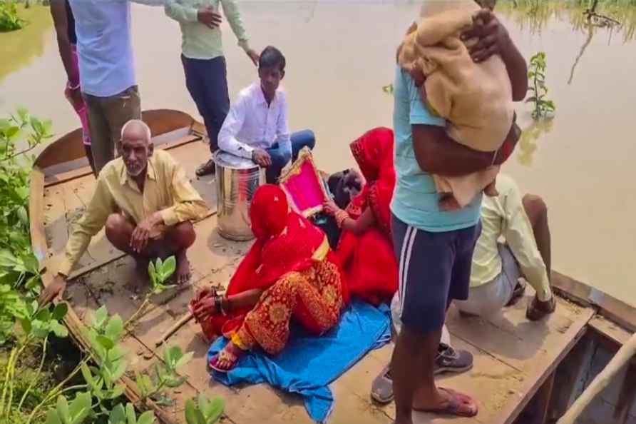 Waterlogging after rain in Hardoi