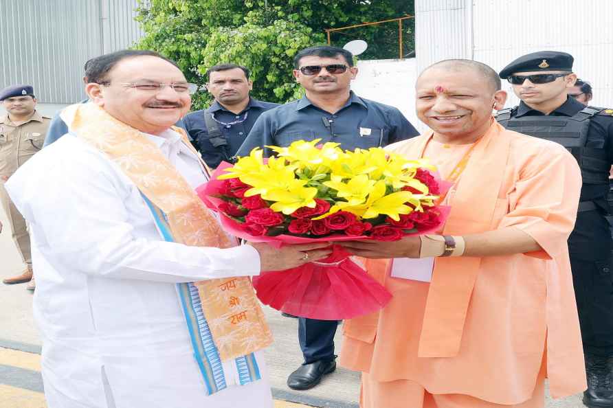 Yogi Adityanath welcomes JP Nadda