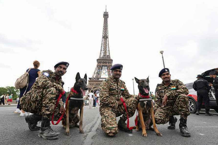 CRPF dogs Vast and Denby at Paris Olympics