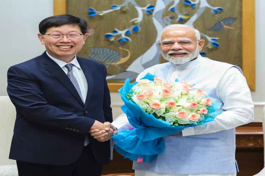 PM Modi meets Young Liu