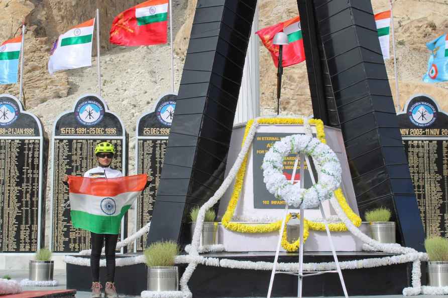 Cyclist Aasha Malviya's Kanniyakumari-Siachen expedition