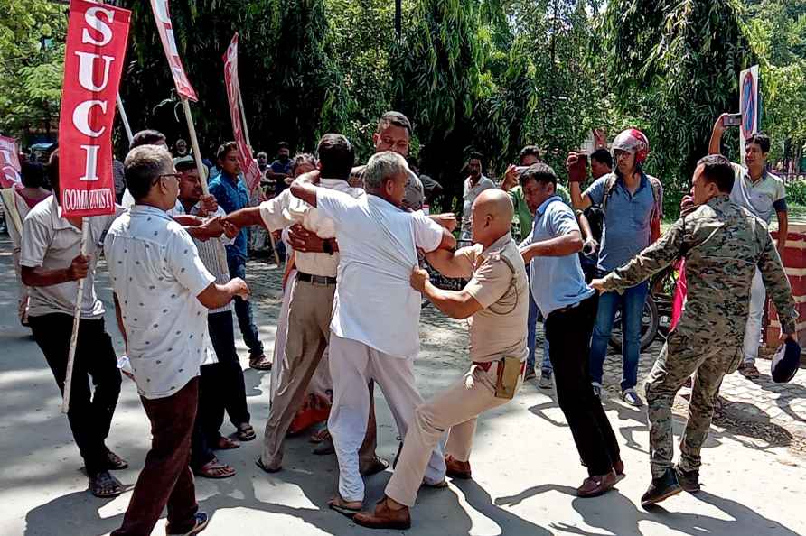 SUCI-C strike in Kolkata