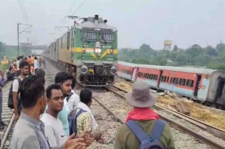 Railway track repaired after Sabarmati Express accident