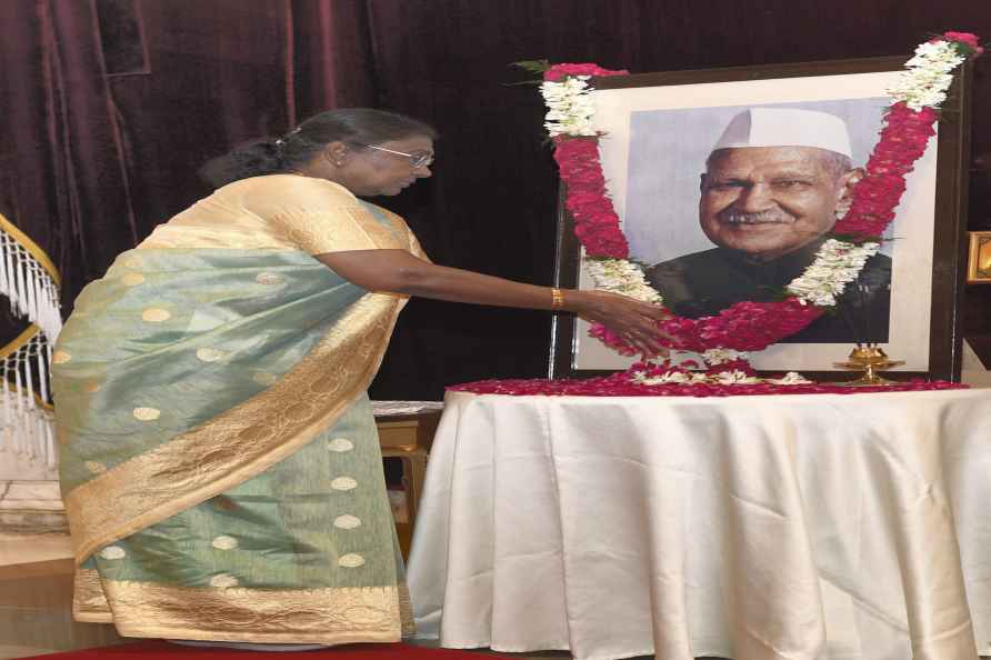 President Droupadi Murmu pays tribute to Shanker Dayal Sharma