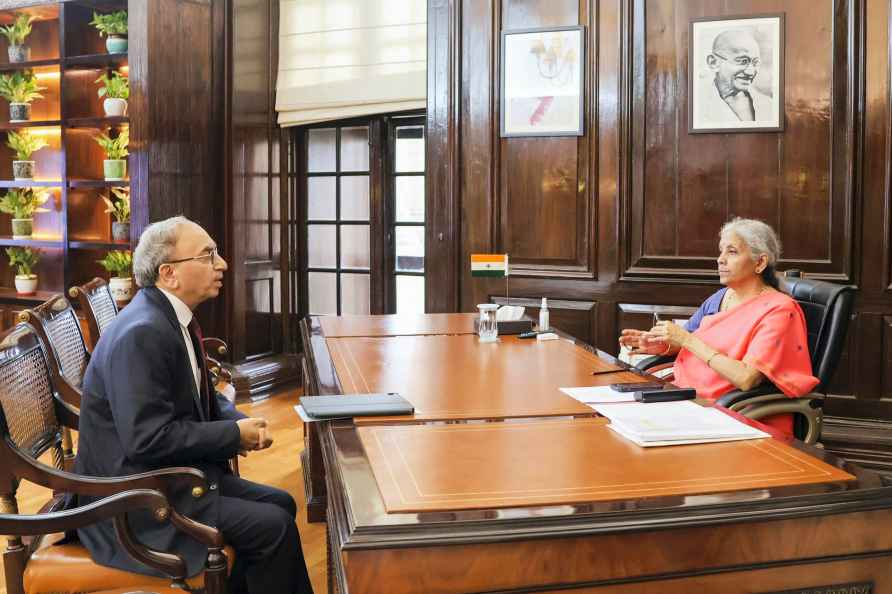 Nirmala Sitharaman with Dinesh Kumar Khara