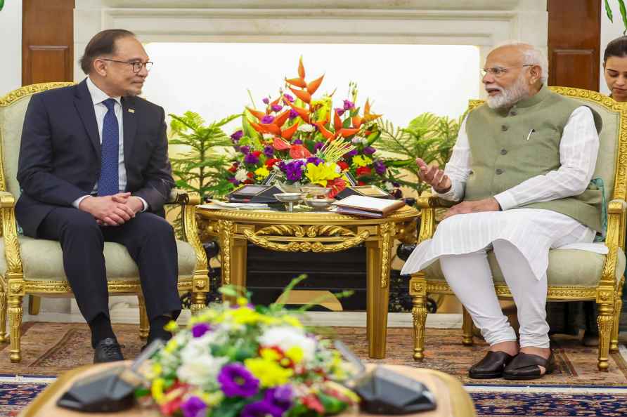 PM Modi-Anwar Ibrahim meeting