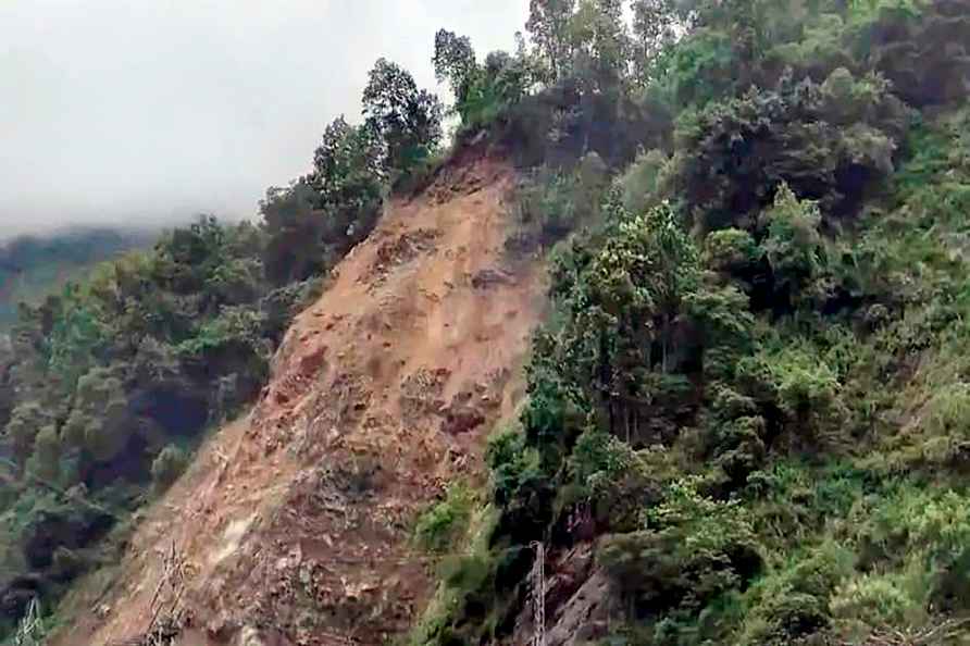 Gangtok: A portion of a mountain washes away during a landslide, ...