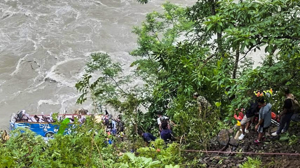 14 killed as Indian bus falls into river in Nepal