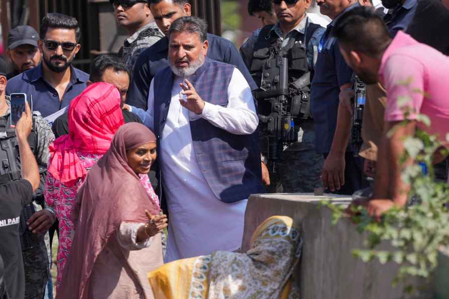 J & K Polls: Syed Mohammad Altaf Bukhari campaigns