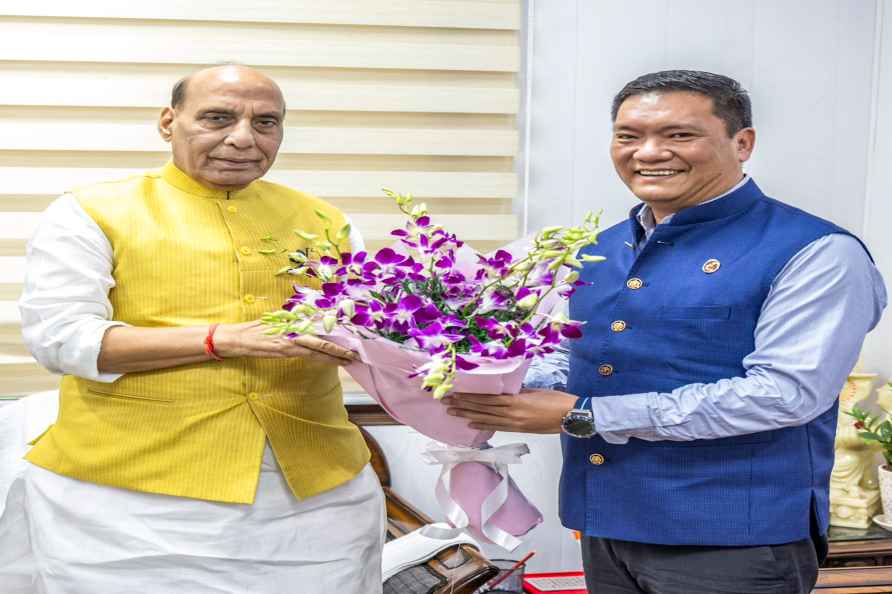 Rajnath Singh meets Pema Khandu