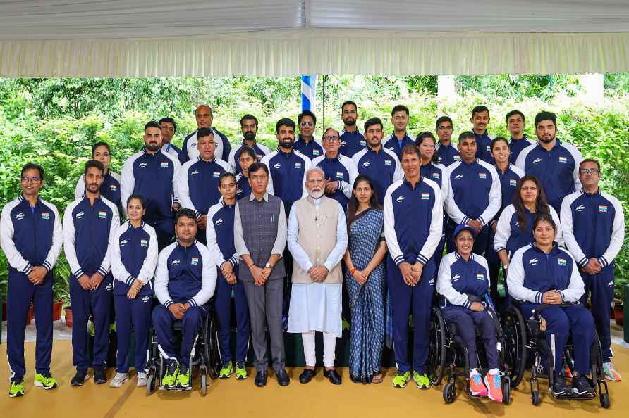 Paralympics contingent meet PM Modi