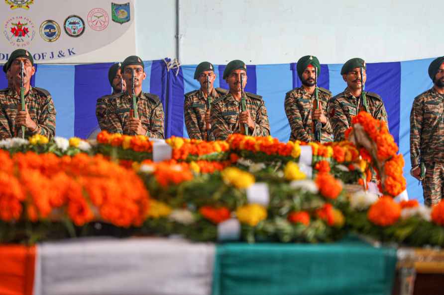 Tribute to Armymen killed in Kishtwar