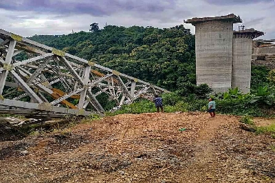 Twenty-six killed as under-construction railway bridge collapses in Mizoram